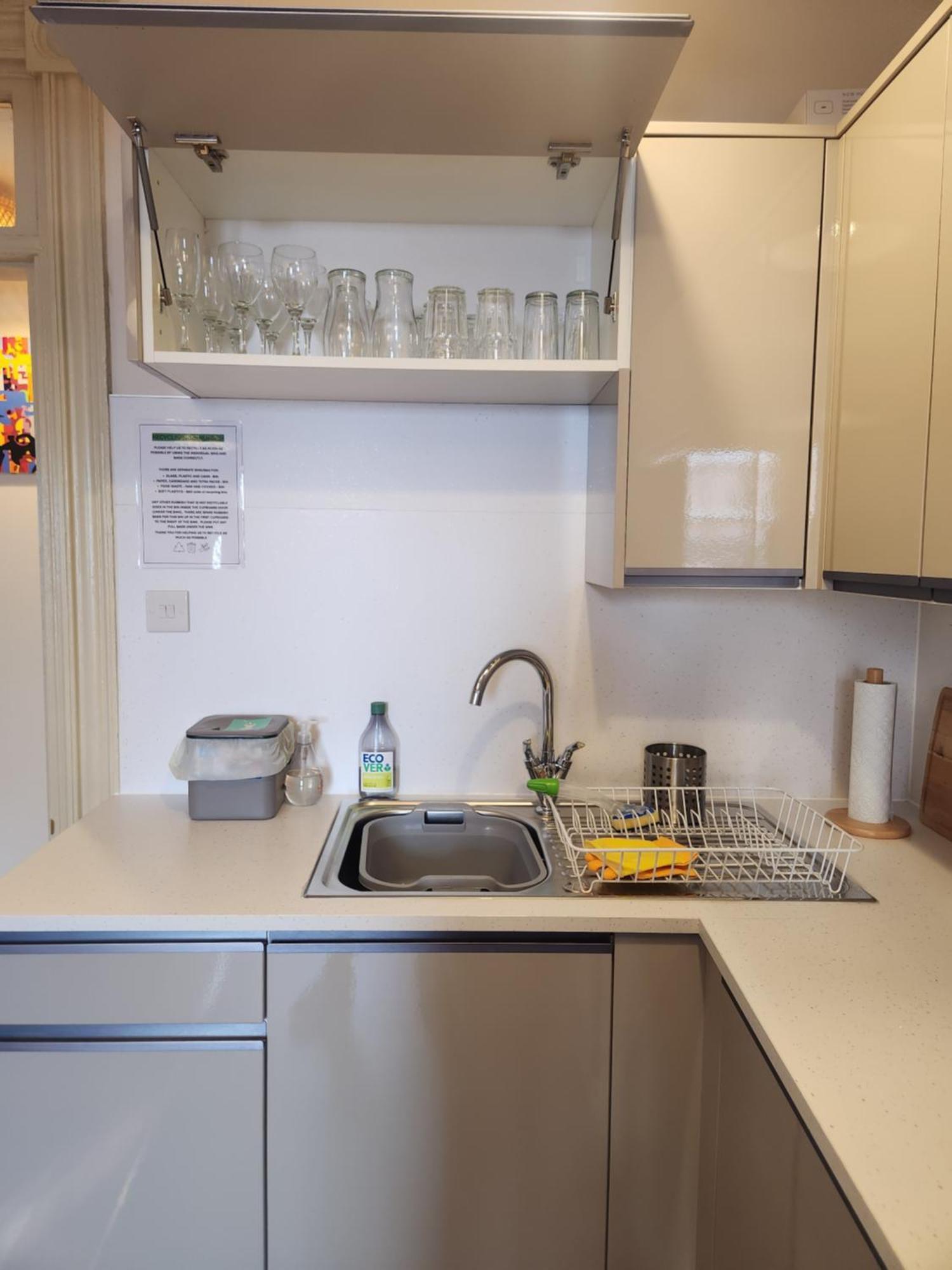 Central Gloucester Self-Catering Flat - A Hidden Gem Buitenkant foto